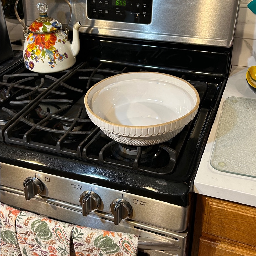 World market ceramic chicken pot pie or deep dish Apple pie dish. Exc cond. - Picture 7 of 7